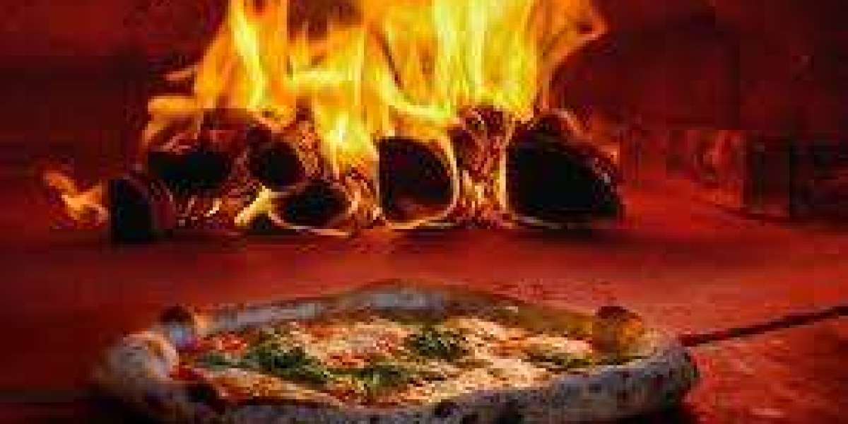 A Complete Guide to Ordering Pizza Online: Enjoy Hot Pizza at Home